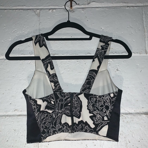Beautiful Floral Black & White Crop Tank Top! - Picture 2 of 4